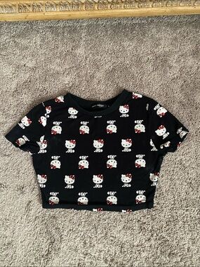 Hello Kitty Black Crop Tee with Hello Kitty Red Bow Print size M